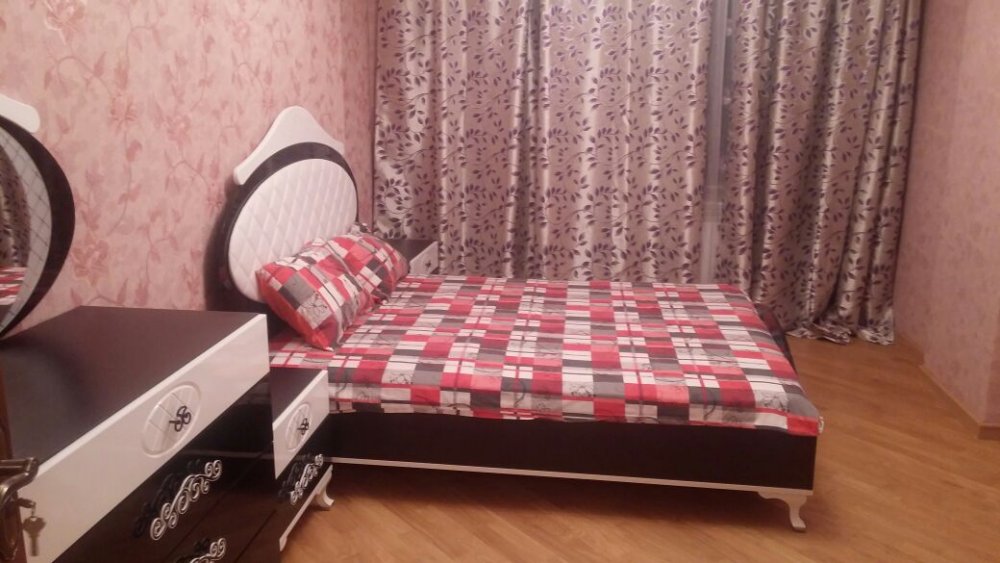 3 kiraye sutkaliq evler.jpg