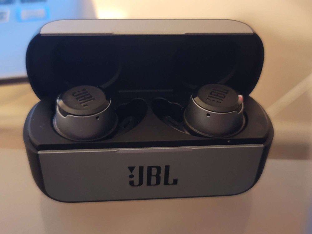 JBL Reflect Flow.JPEG